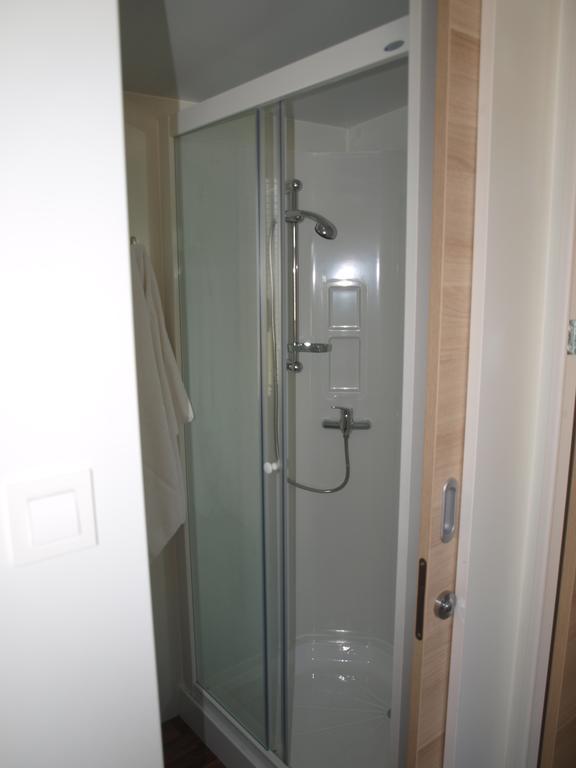 Camping Adria Mobile Home Park ウマグ 部屋 写真