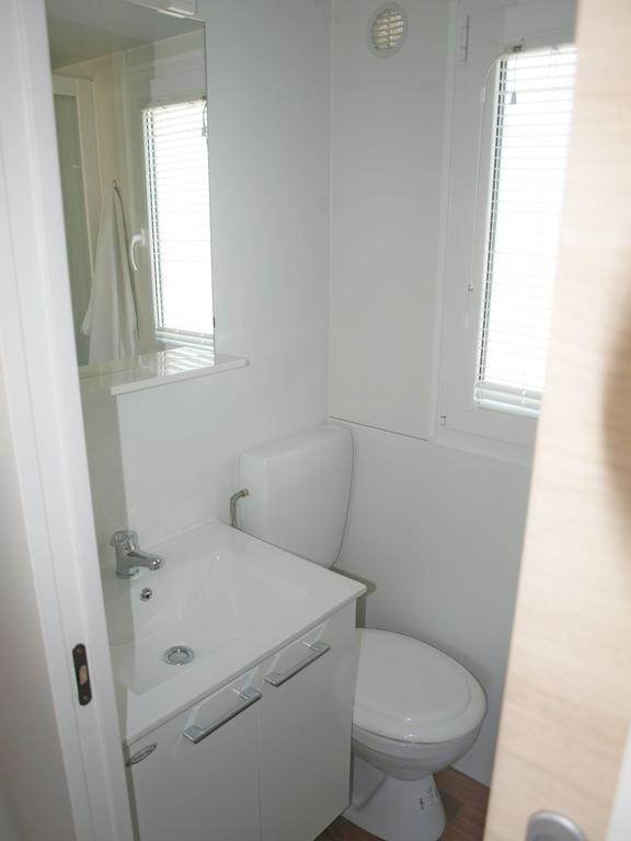 Camping Adria Mobile Home Park ウマグ 部屋 写真